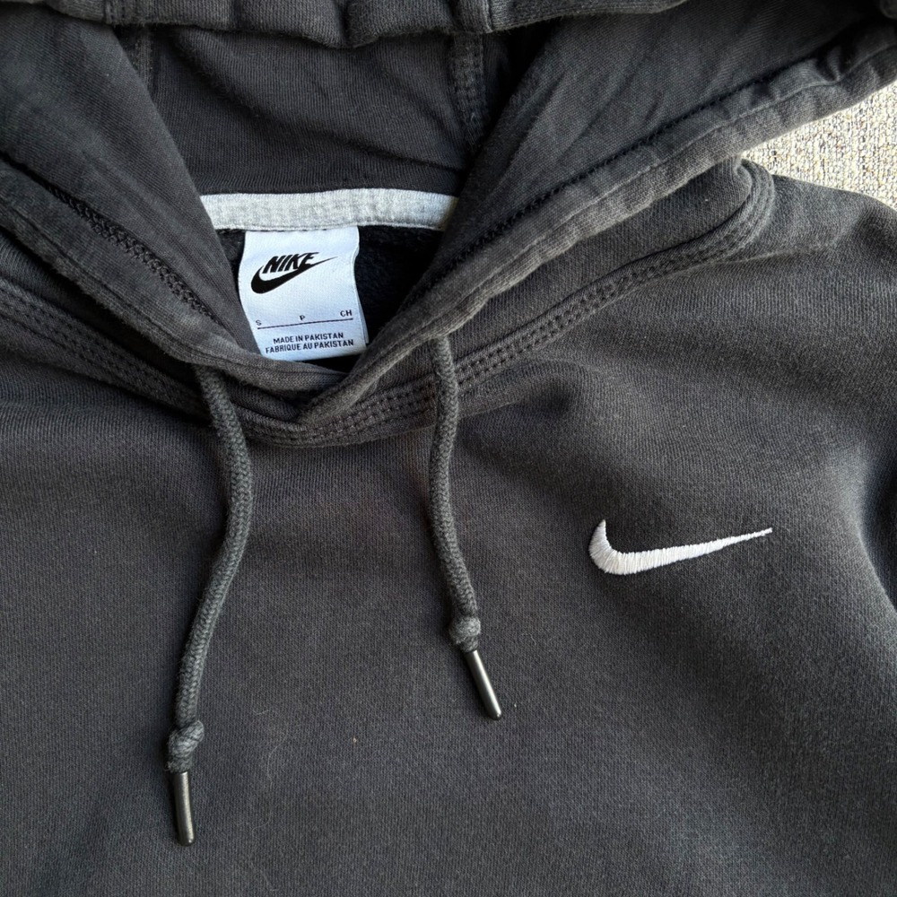 Nike Hoodie Mens Small Black Pullover Swoosh Logo Fleece Sportswear Casual - Picture 2 of 8
